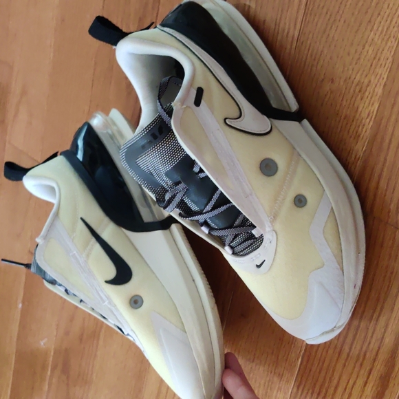 Women Nike sneakers - Picture 6 of 7